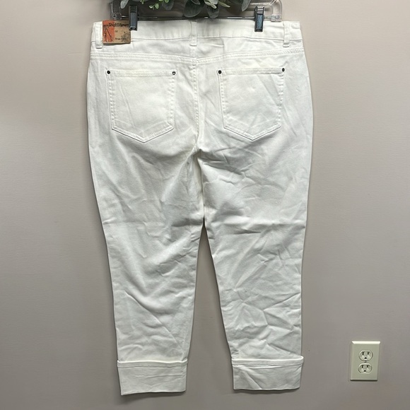 NWT Ruff Hewn True Crop White Denim Jeans Crochet Lace Pocket Detail 12 - Picture 5 of 16